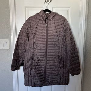 WOMEN'S ULTRA-LIGHT DOWN PACKABLE 3/4 JACKET by 32 degrees